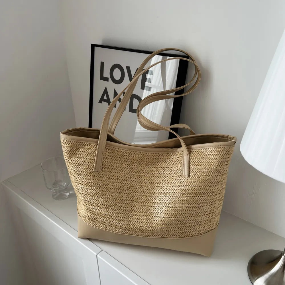 Women’s Straw Tote Bag – Summer Handbag with Leather Strap