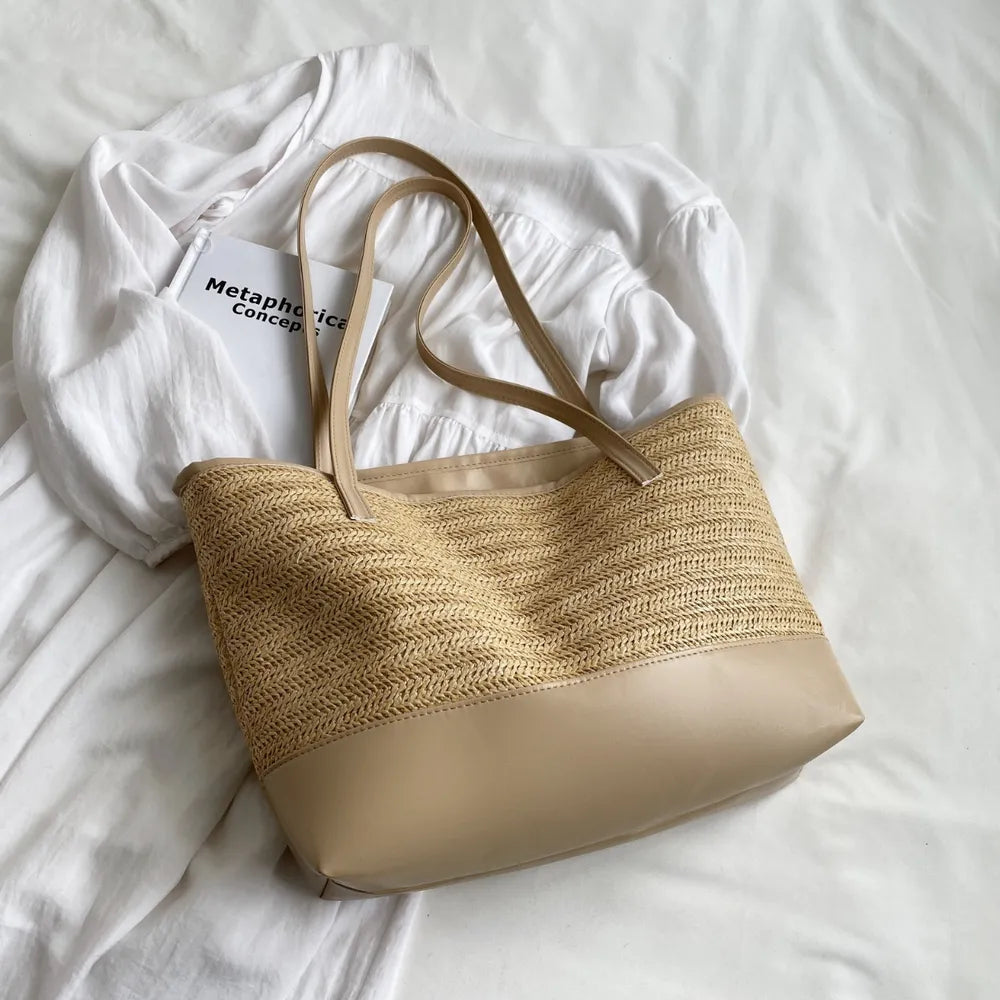 Women’s Straw Tote Bag – Summer Handbag with Leather Strap