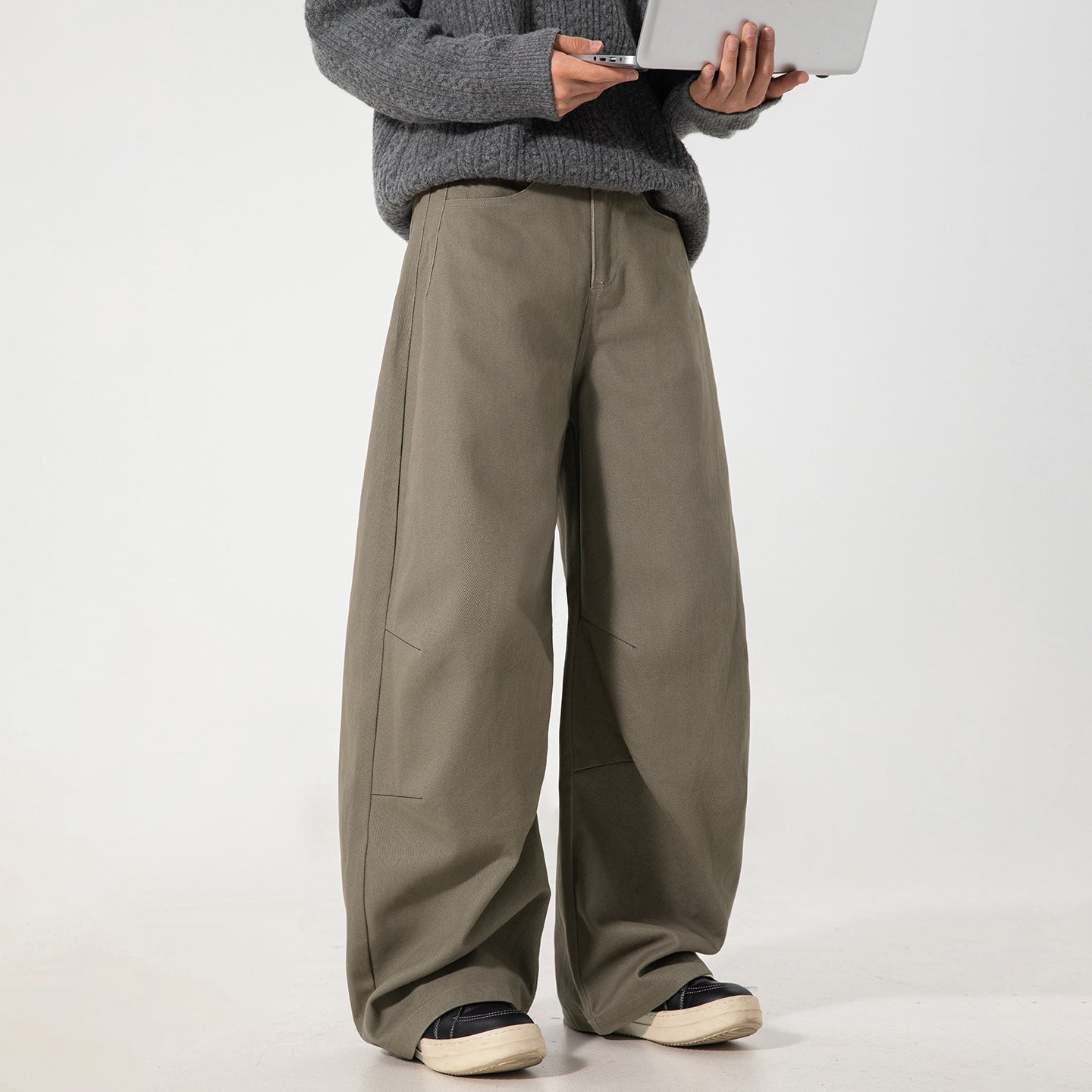 Men's loose fitting straight leg long pants