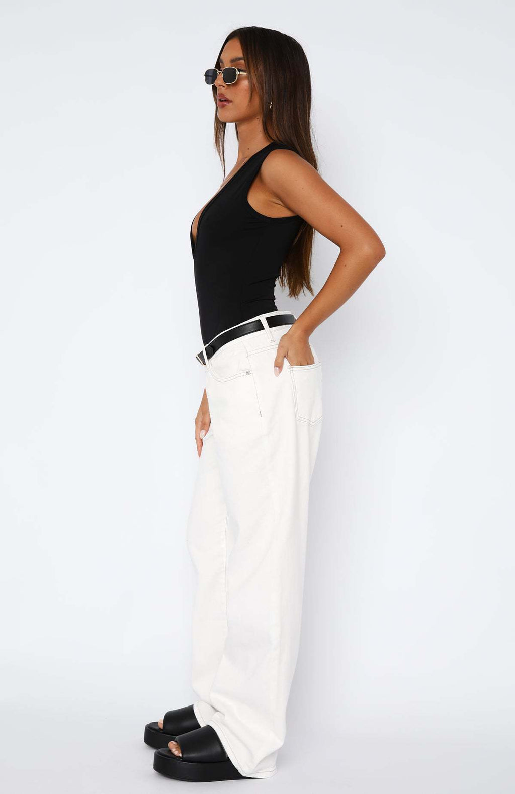 Women’s Mid-Waist Loose Fit Straight Leg Jeans – Casual Denim Pants
