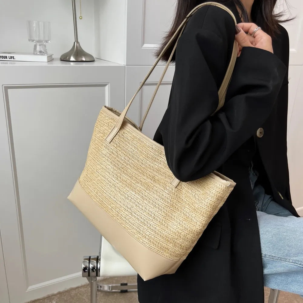 Women’s Straw Tote Bag – Summer Handbag with Leather Strap